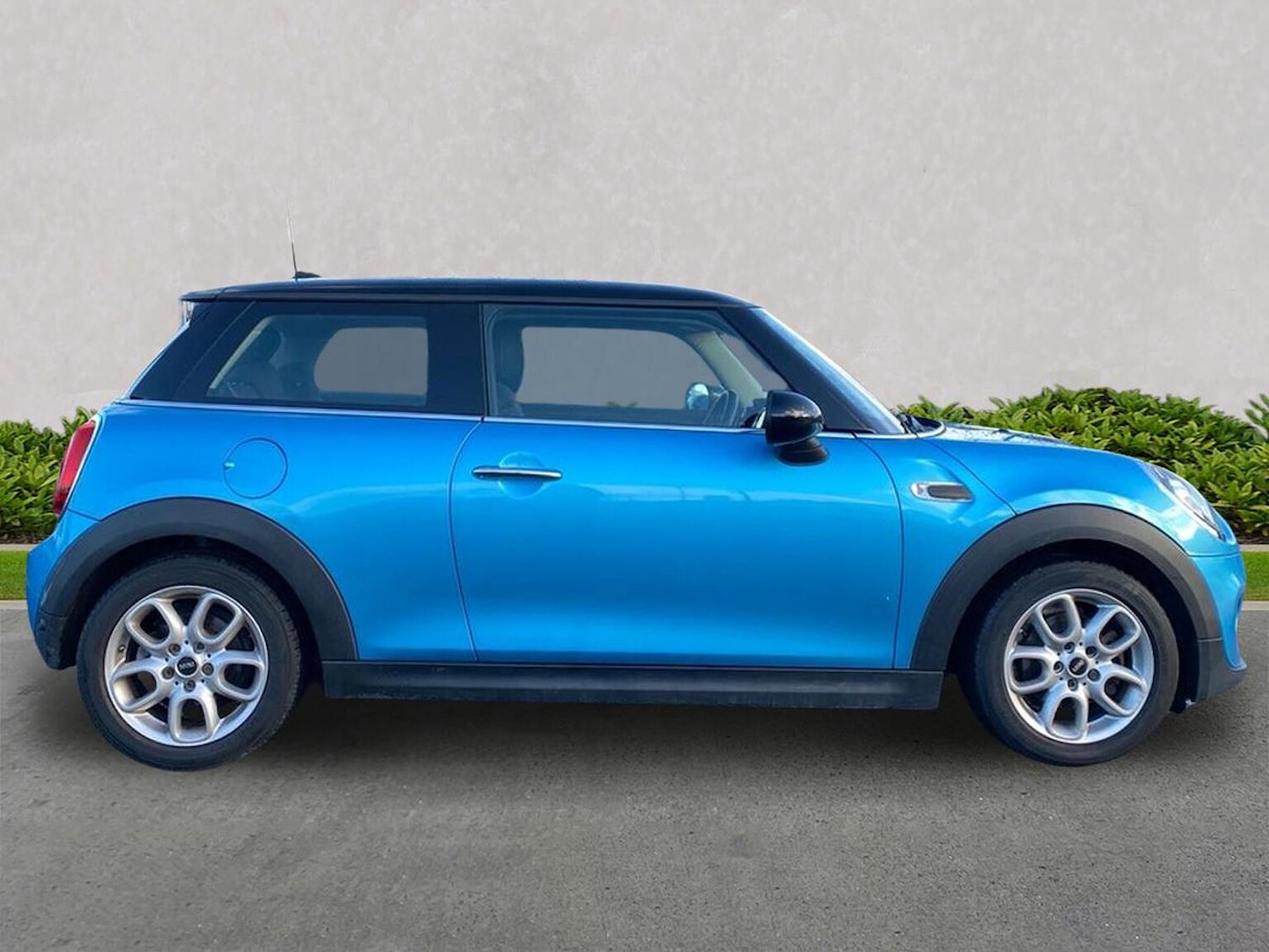 Used MINI Hatch 2019 for sale - 77489475: Photo 3