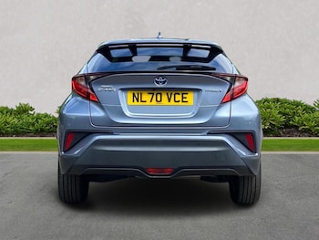 Used Toyota C-HR 2020 for sale - 79335396: Photo