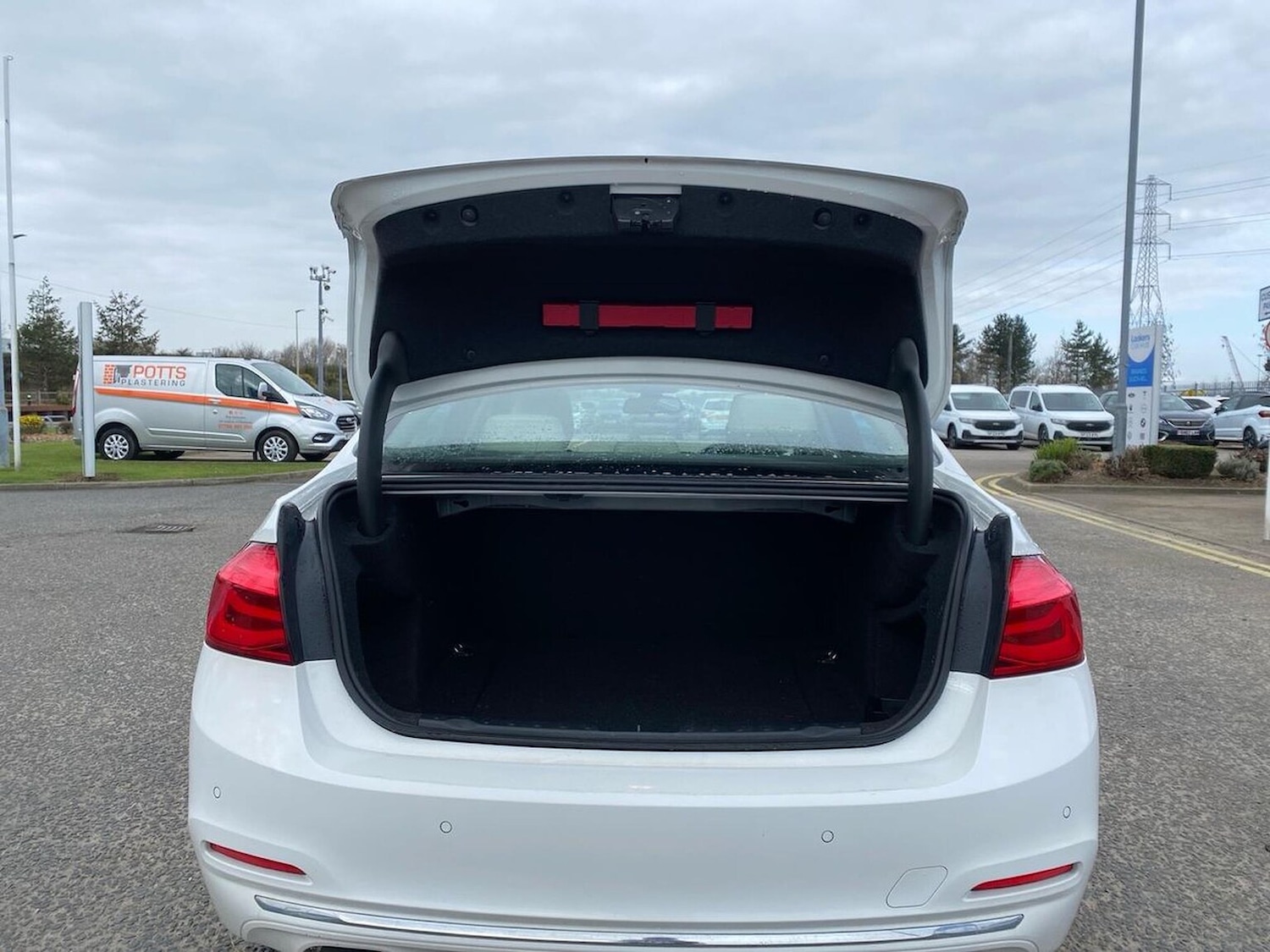 Used BMW 3 Series 2017 for sale - 78191977: Photo 19