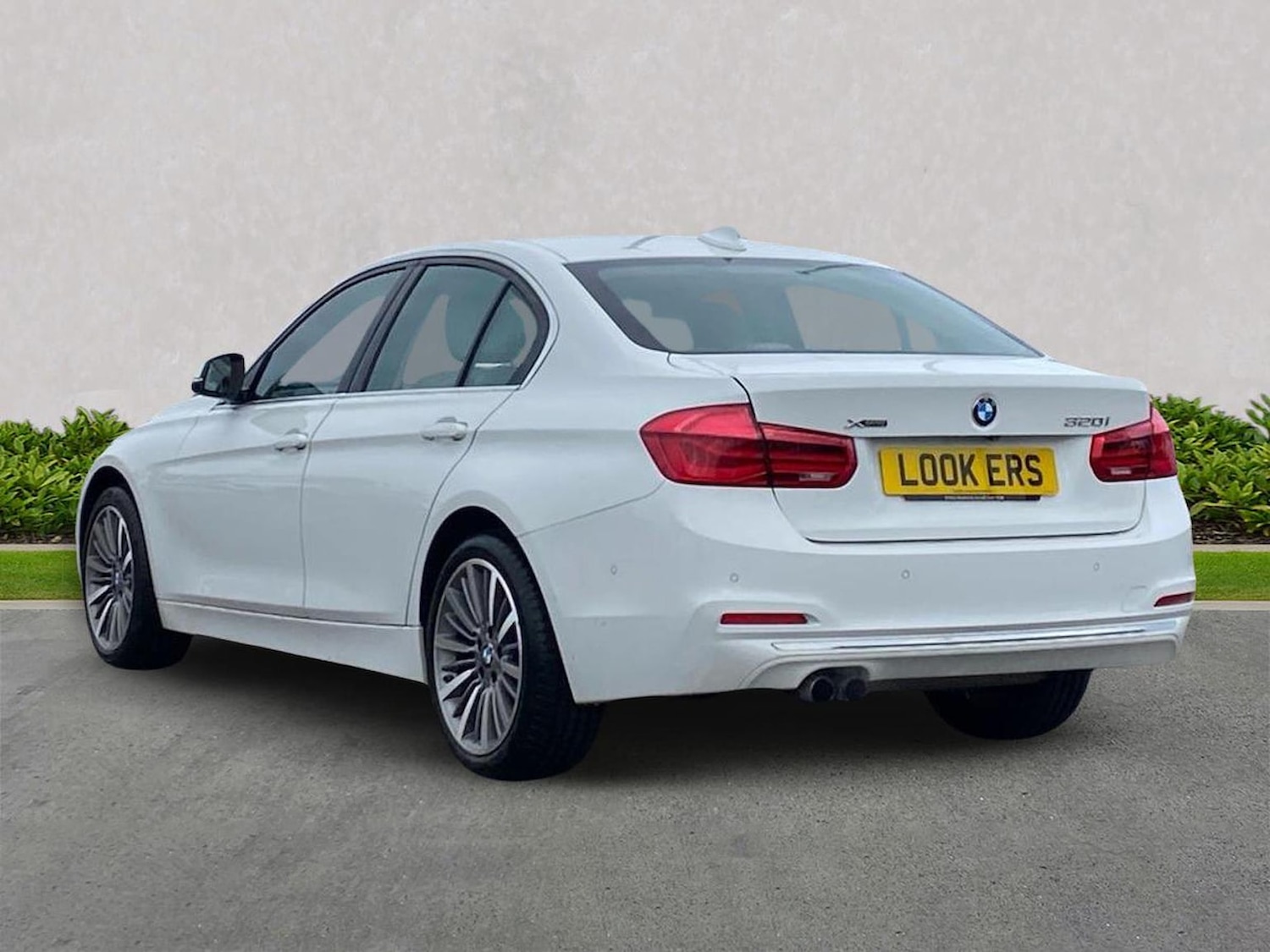 Used BMW 3 Series 2017 for sale - 78191977: Photo 2