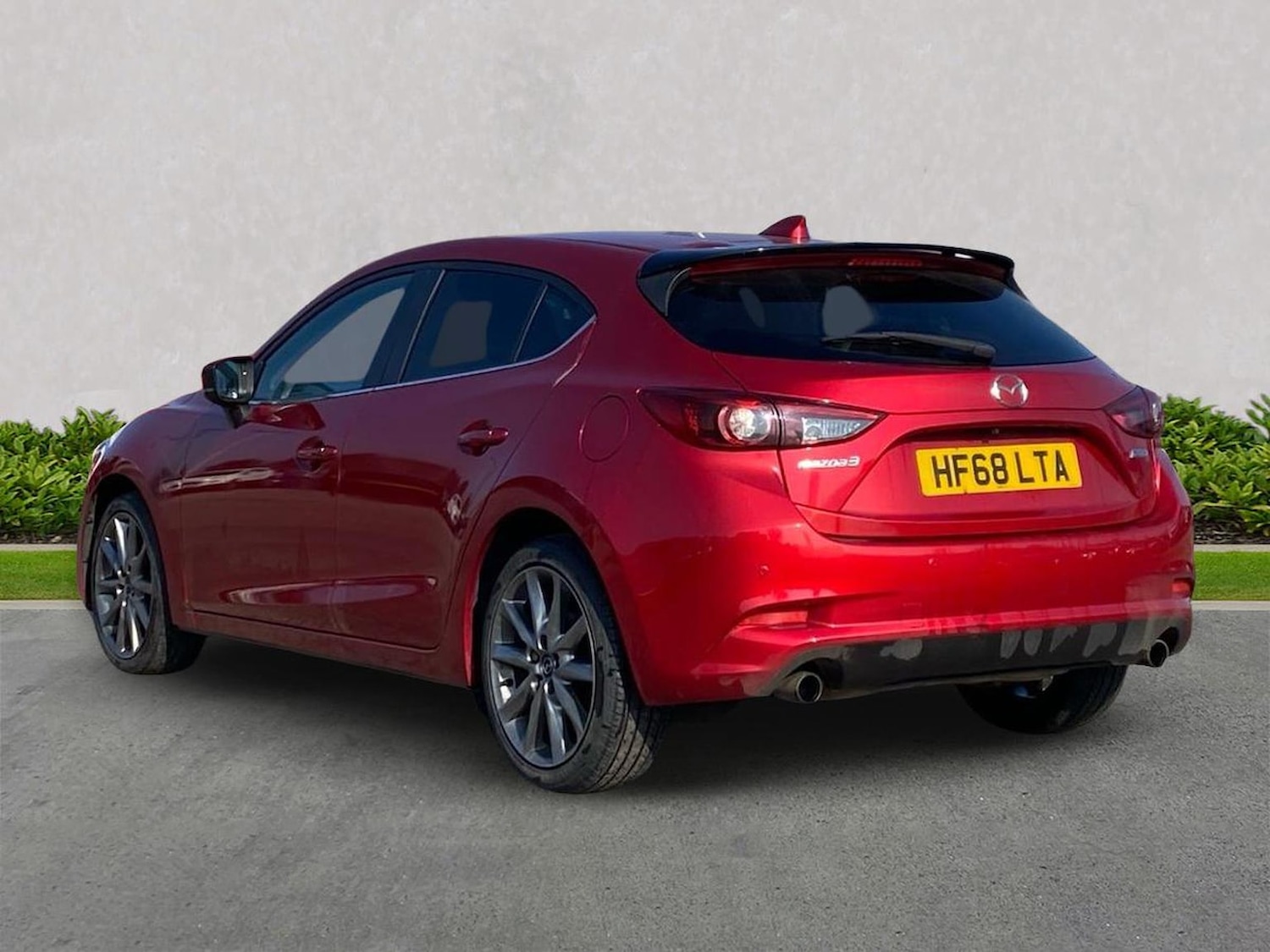 Used Mazda Mazda3 2018 for sale - 78191875: Photo 2