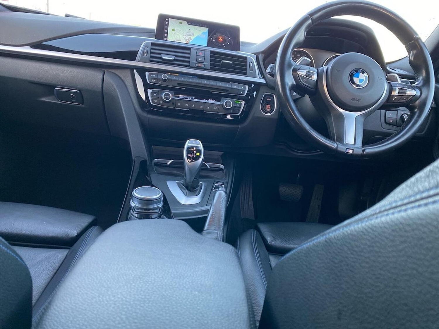 Used BMW 3 Series 2018 for sale - 76735600: Photo 13