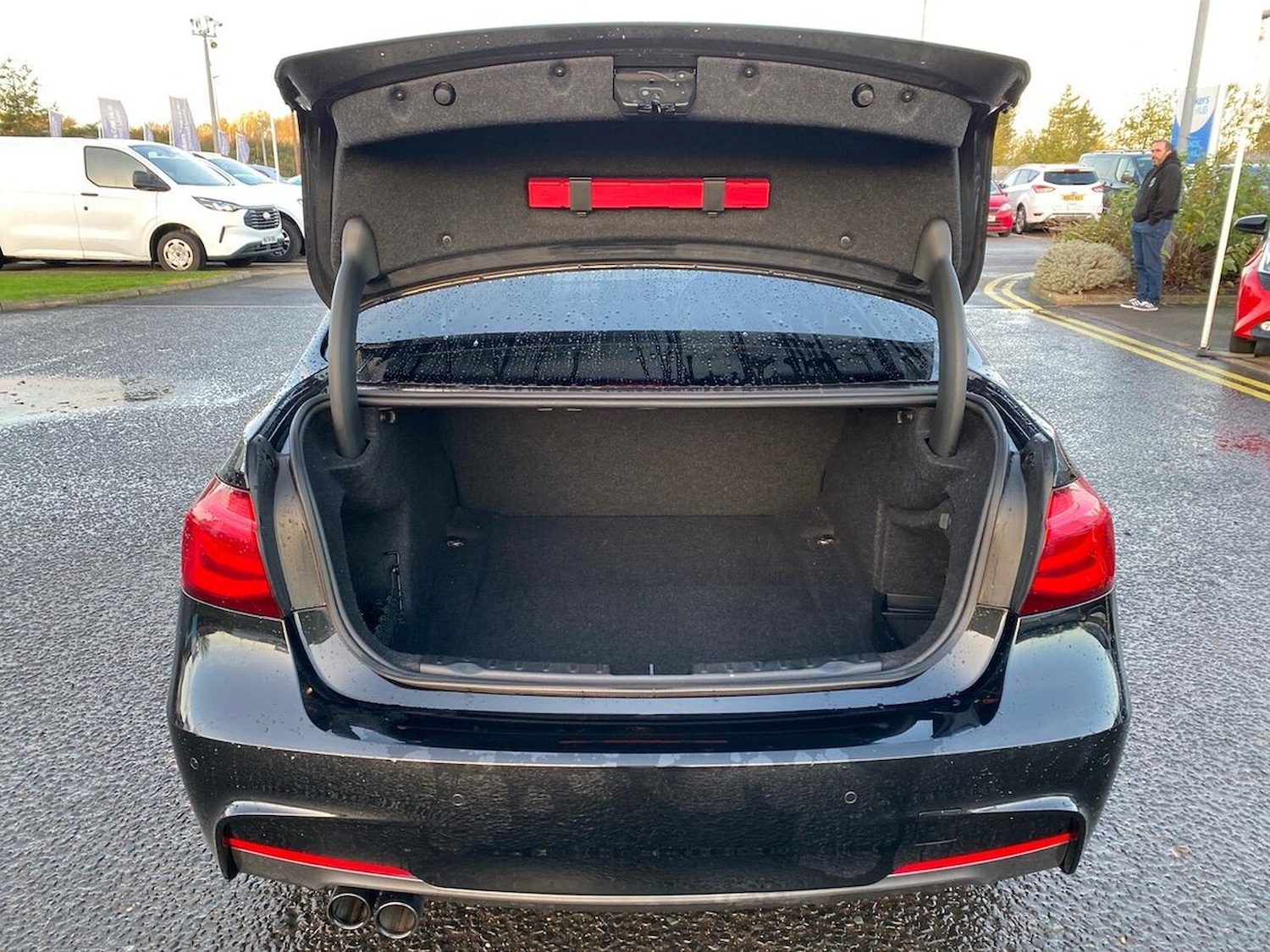 Used BMW 3 Series 2018 for sale - 76735600: Photo 17