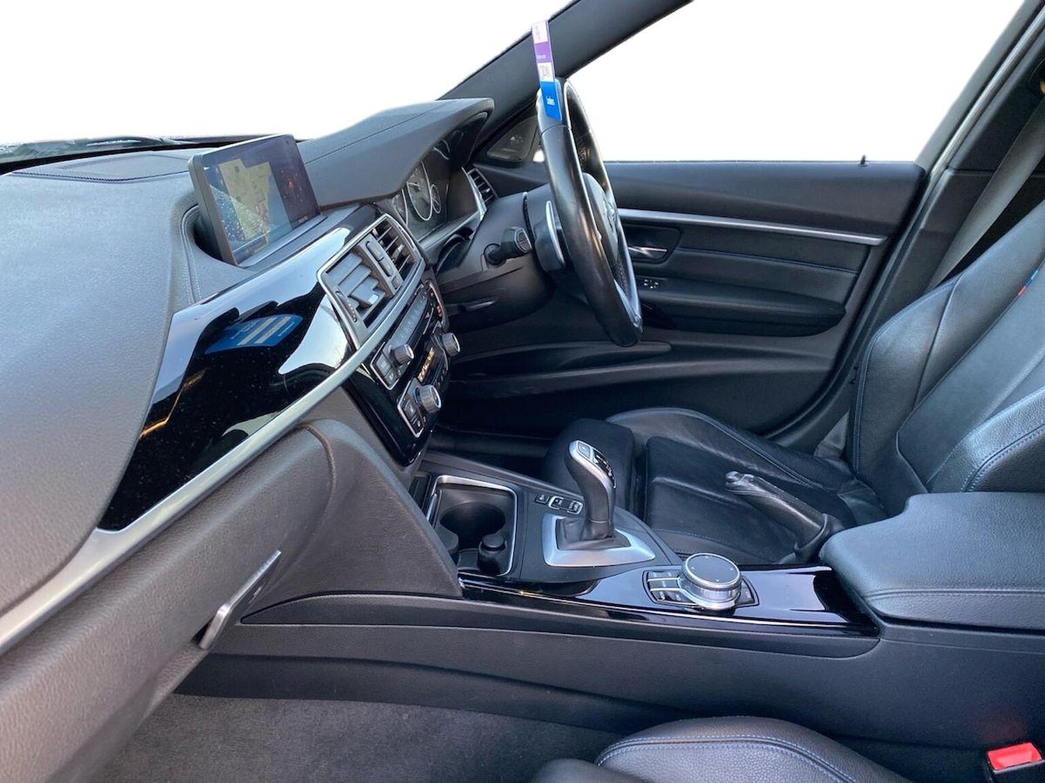 Used BMW 3 Series 2018 for sale - 76735600: Photo 7