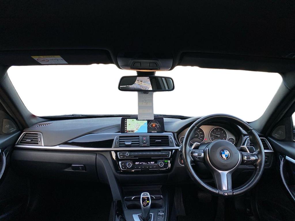 Used BMW 3 Series 2018 for sale - 76735600: Photo 8