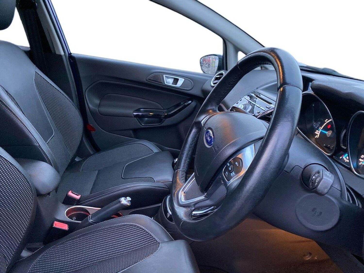 Used Ford Fiesta 2016 for sale - 76352481: Photo 15