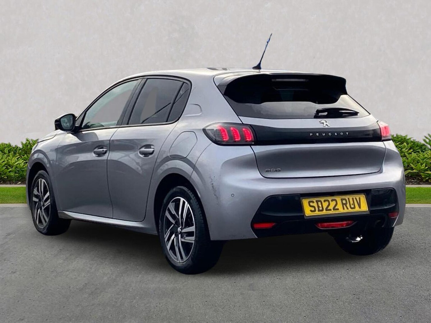 Used Peugeot 208 2022 for sale - 76837221: Photo 2