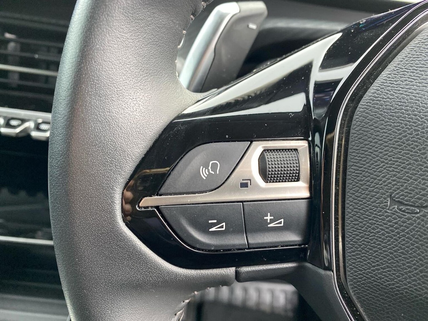 Used Peugeot 208 2022 for sale - 76837221: Photo 26