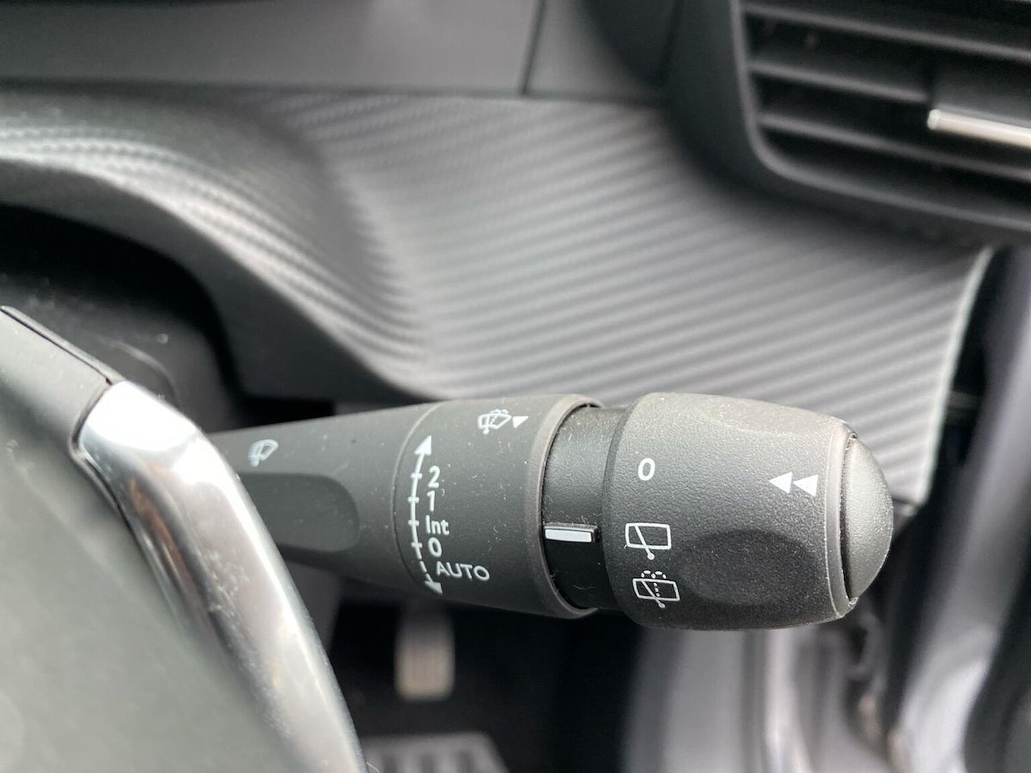 Used Peugeot 208 2022 for sale - 76837221: Photo 29