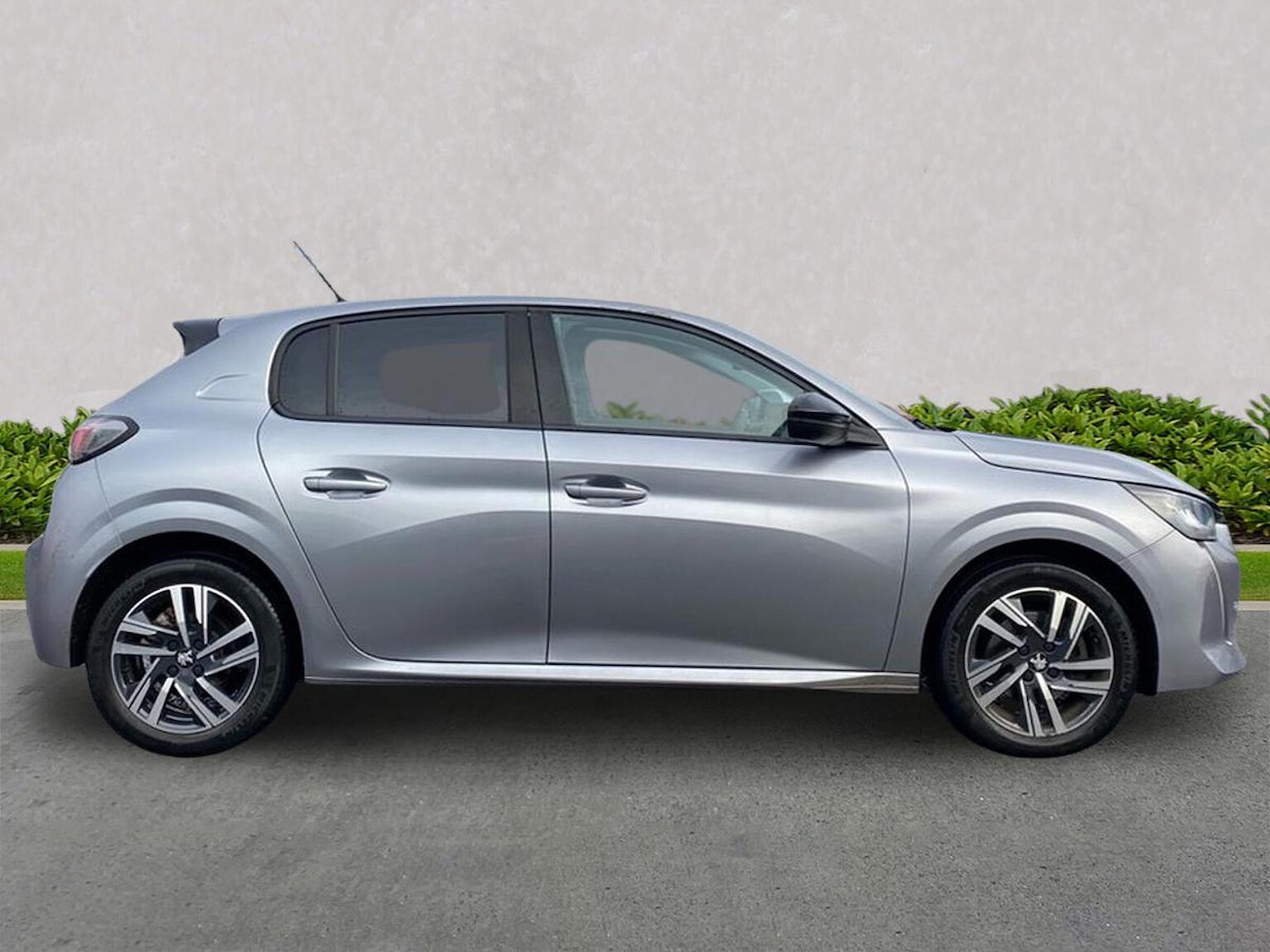 Used Peugeot 208 2022 for sale - 76837221: Photo 3