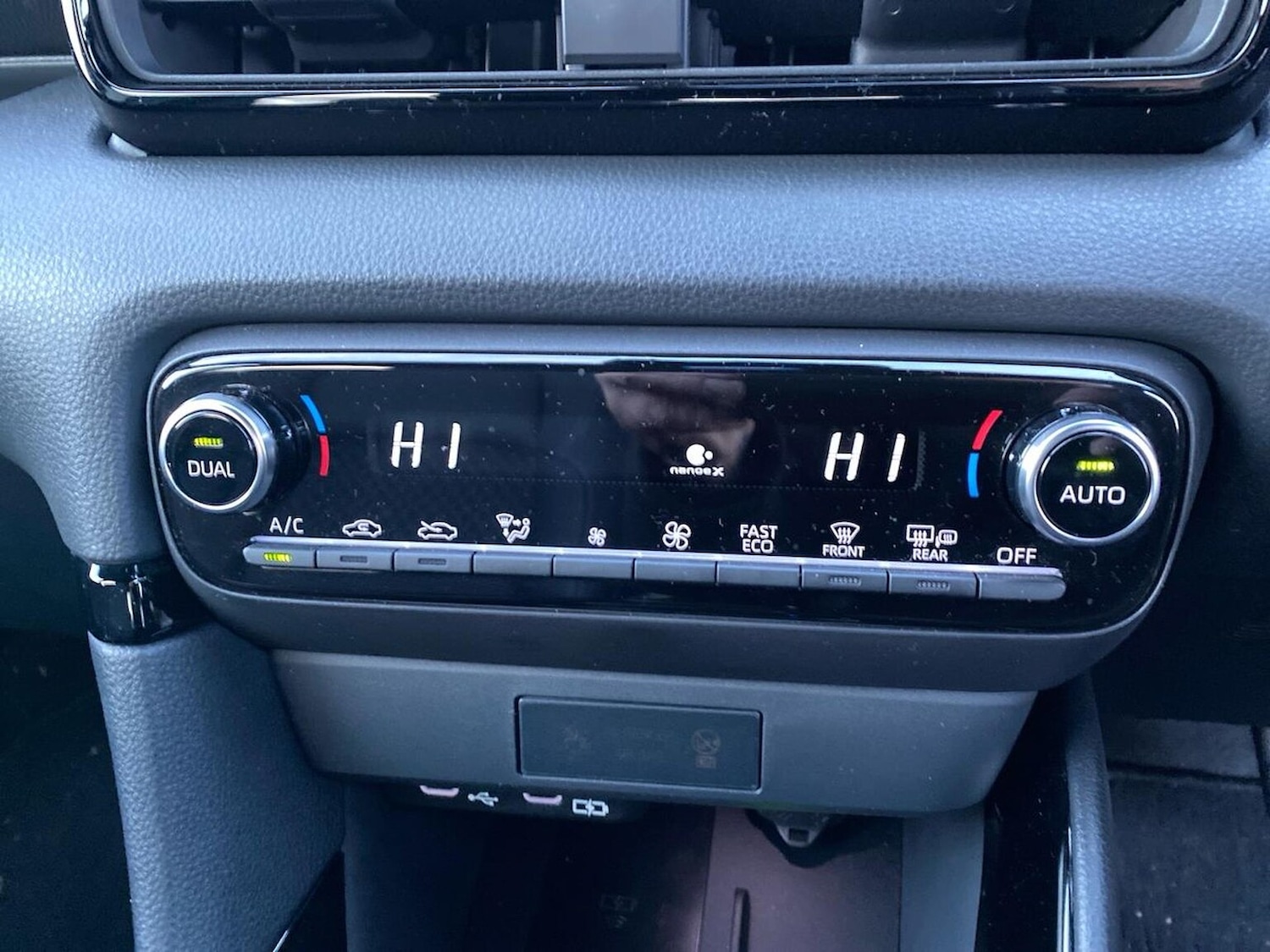 Used Toyota Yaris 2024 for sale - 77616714: Photo 12