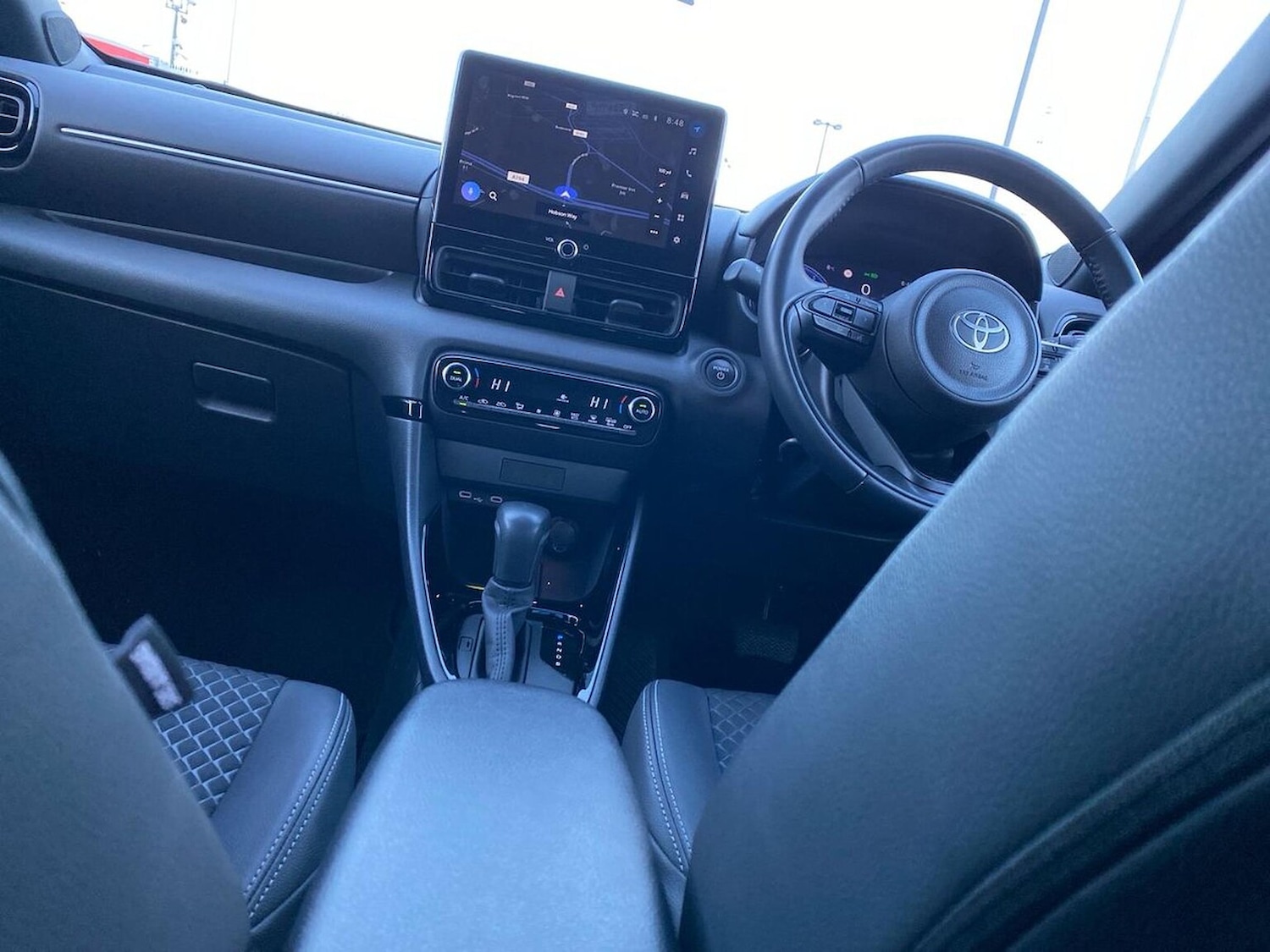 Used Toyota Yaris 2024 for sale - 77616714: Photo 13