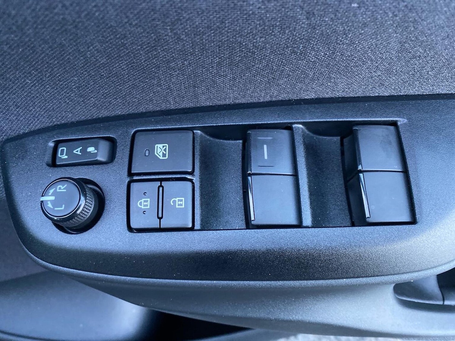 Used Toyota Yaris 2024 for sale - 77616714: Photo 21