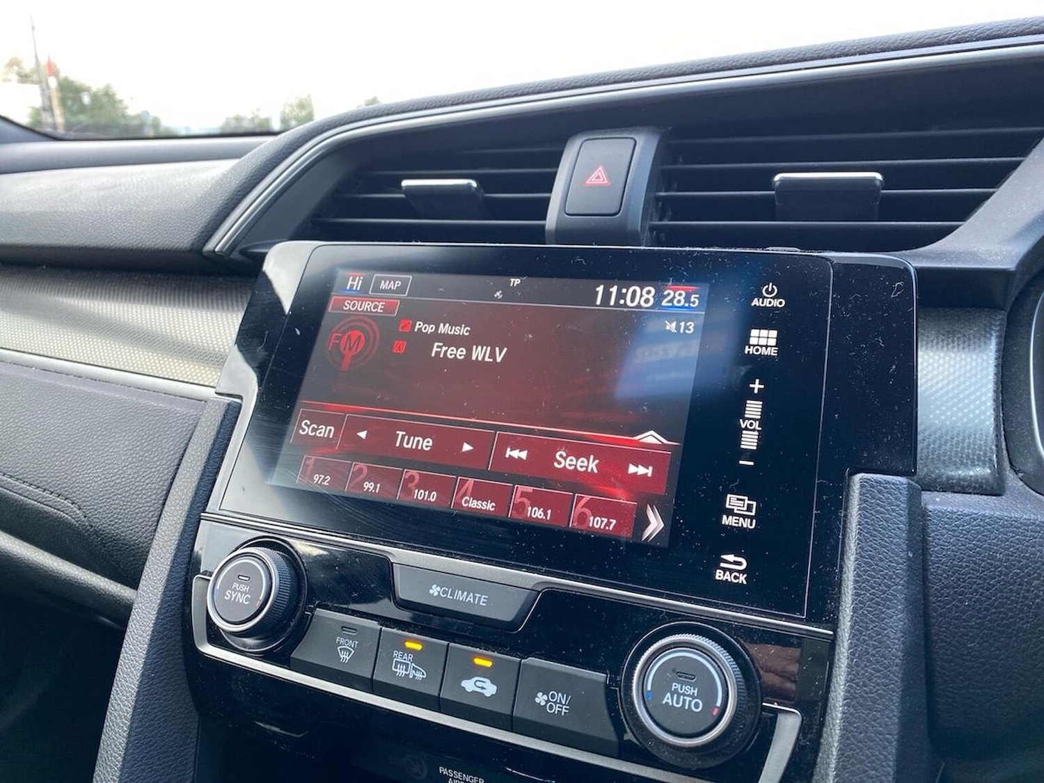 Used Honda Civic 2019 for sale - 76638843: Photo 11