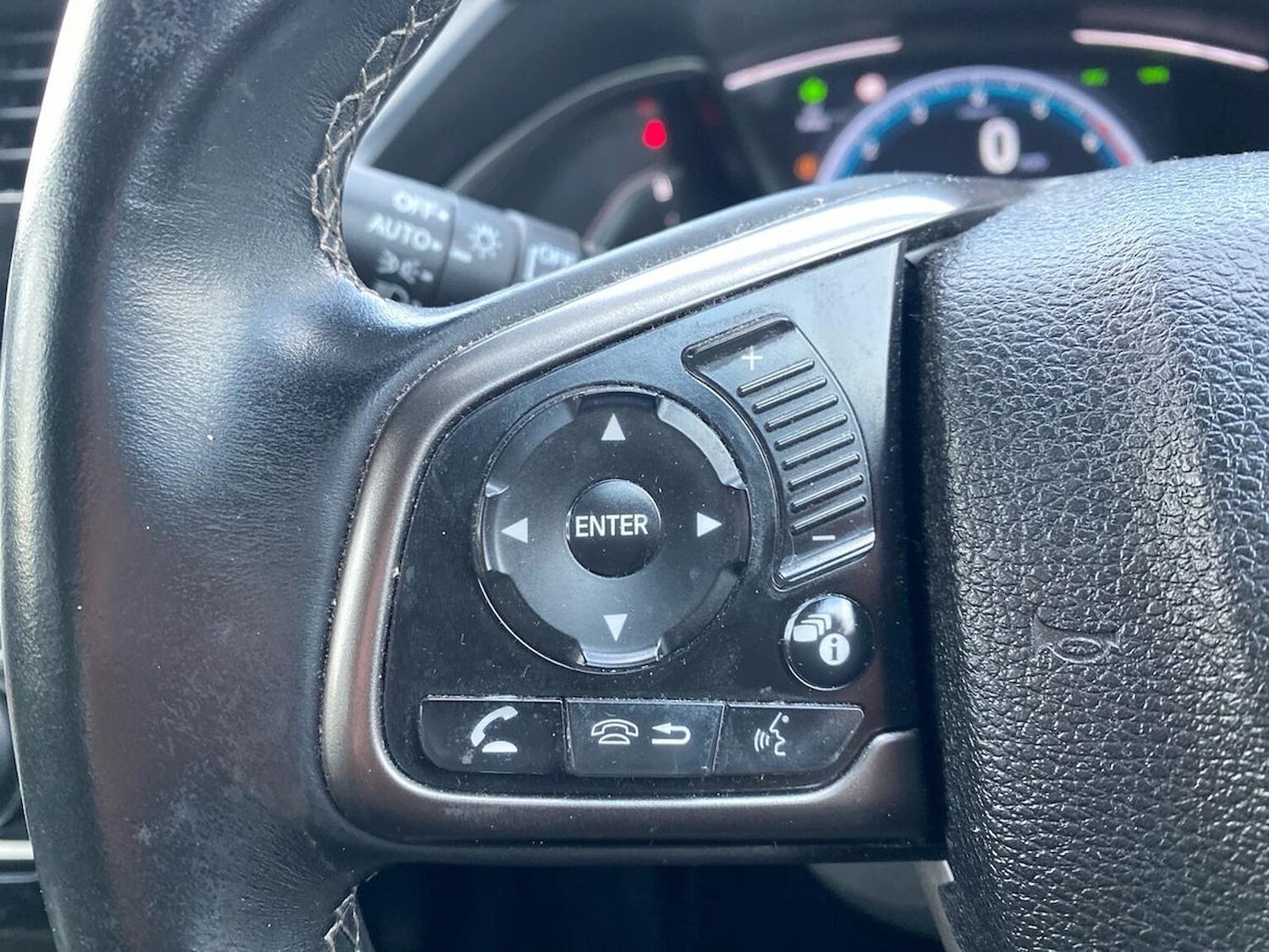 Used Honda Civic 2019 for sale - 76638843: Photo 25