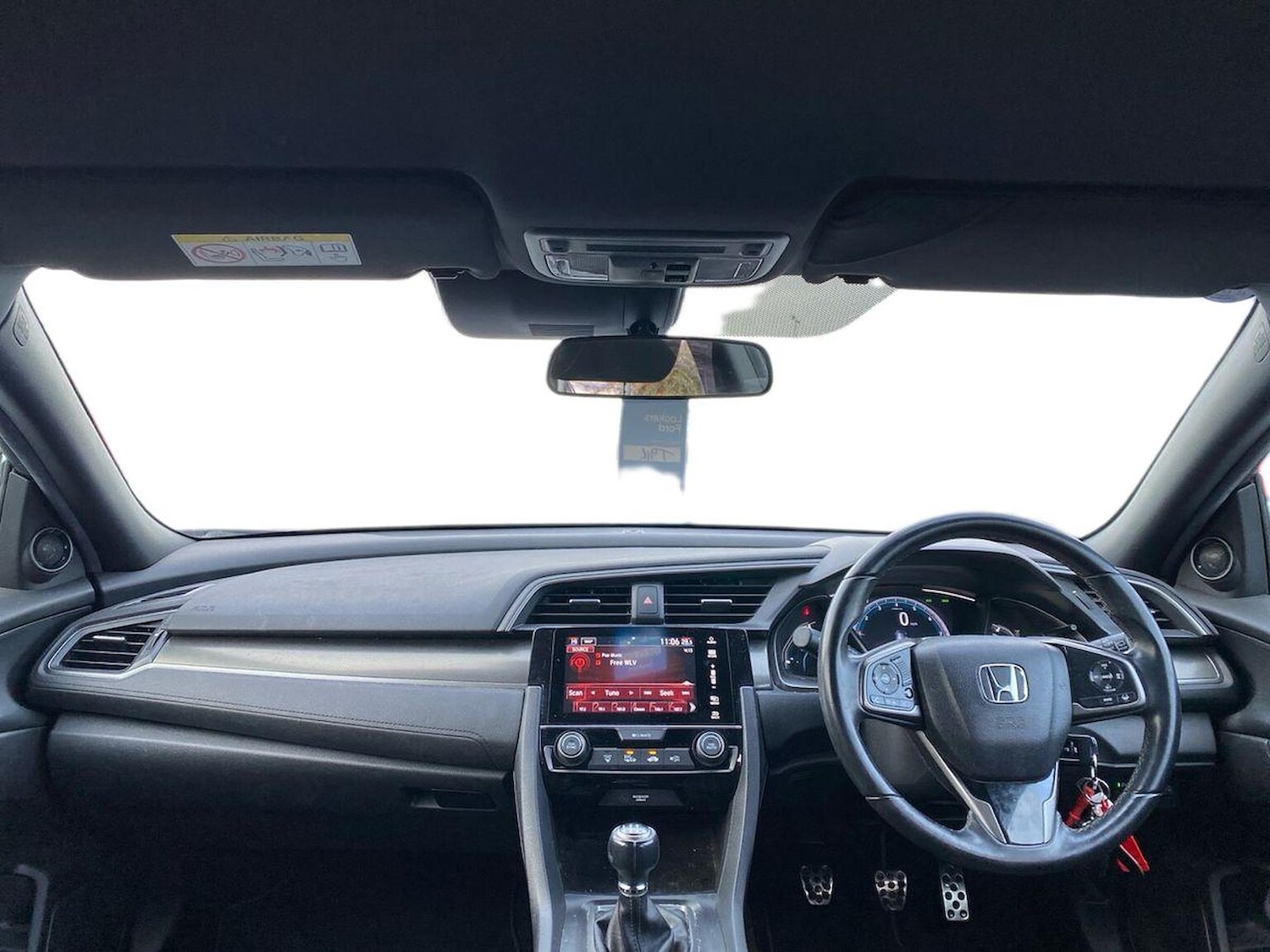 Used Honda Civic 2019 for sale - 76638843: Photo 8