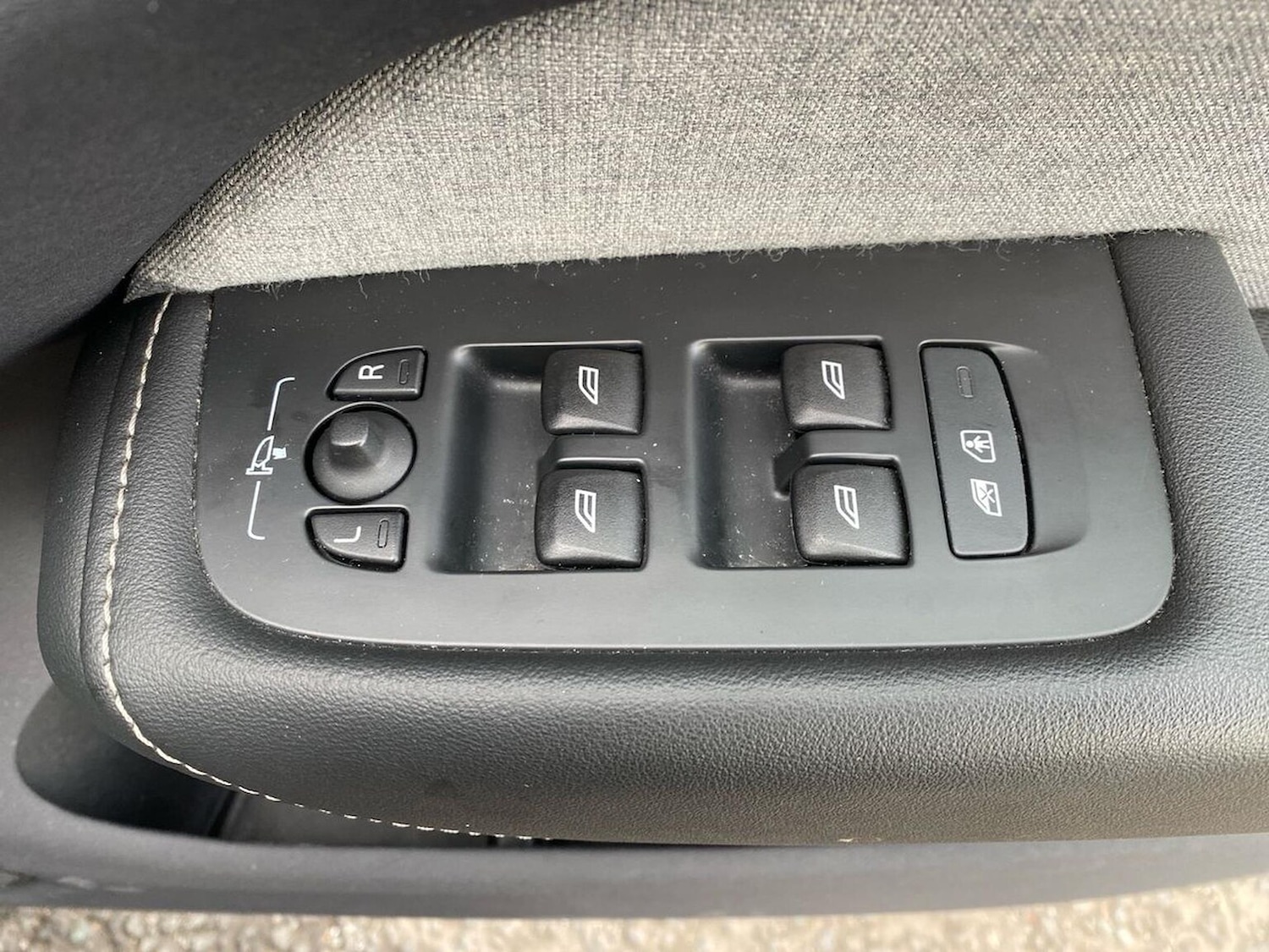 Used Volvo XC60 2023 for sale - 76352479: Photo 20