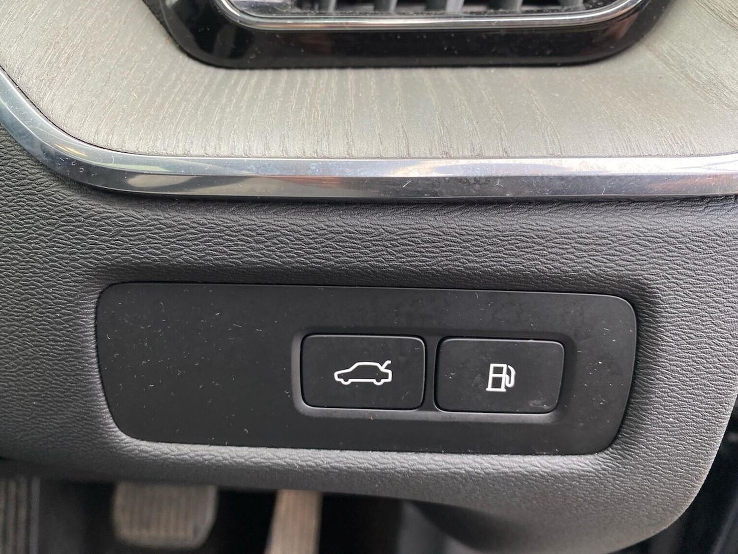Used Volvo XC60 2023 for sale - 76352479: Photo 21