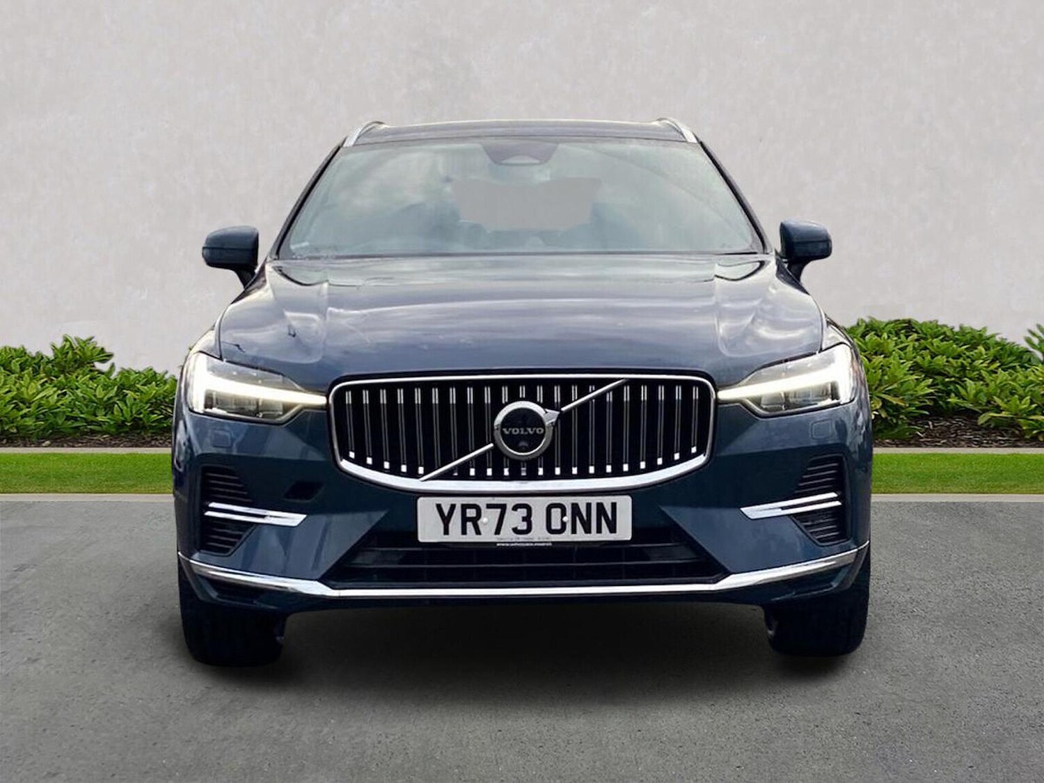 Used Volvo XC60 2023 for sale - 76352479: Photo 5