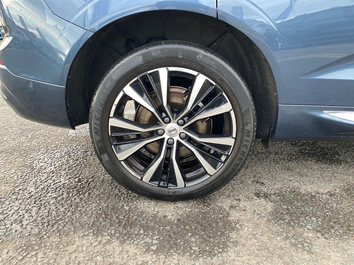 Used Volvo XC60 2023 for sale - 76352479: Photo 6