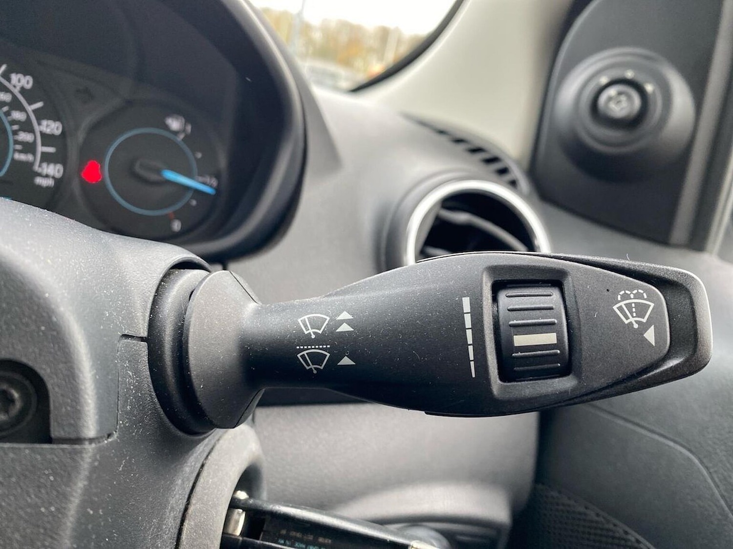 Used Ford Ka+ 2018 for sale - 76490723: Photo 29