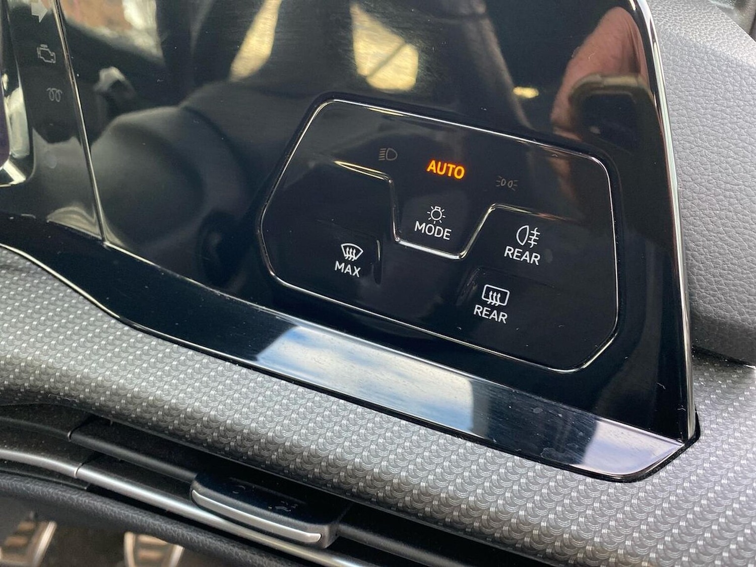 Used Volkswagen Golf 2020 for sale - 76638849: Photo 22