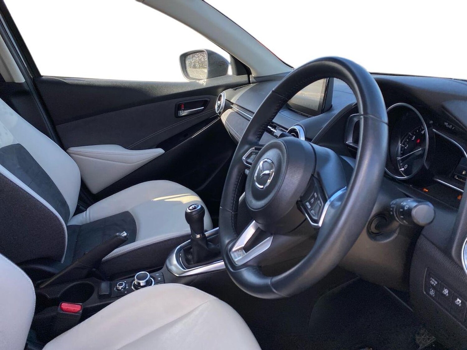 Used Mazda Mazda2 2021 for sale - 78192322: Photo 17