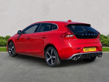 Used Volvo V40 2017 for sale - 78502452: Photo