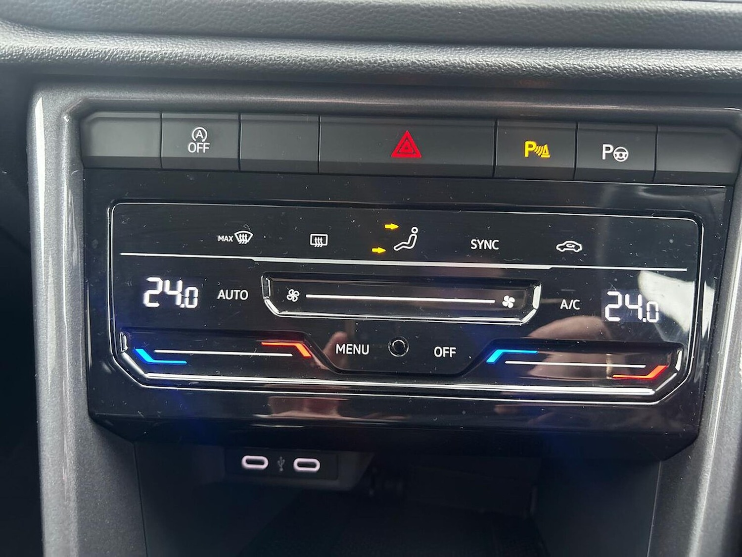 Used Volkswagen T-Roc 2022 for sale - 77789558: Photo 12