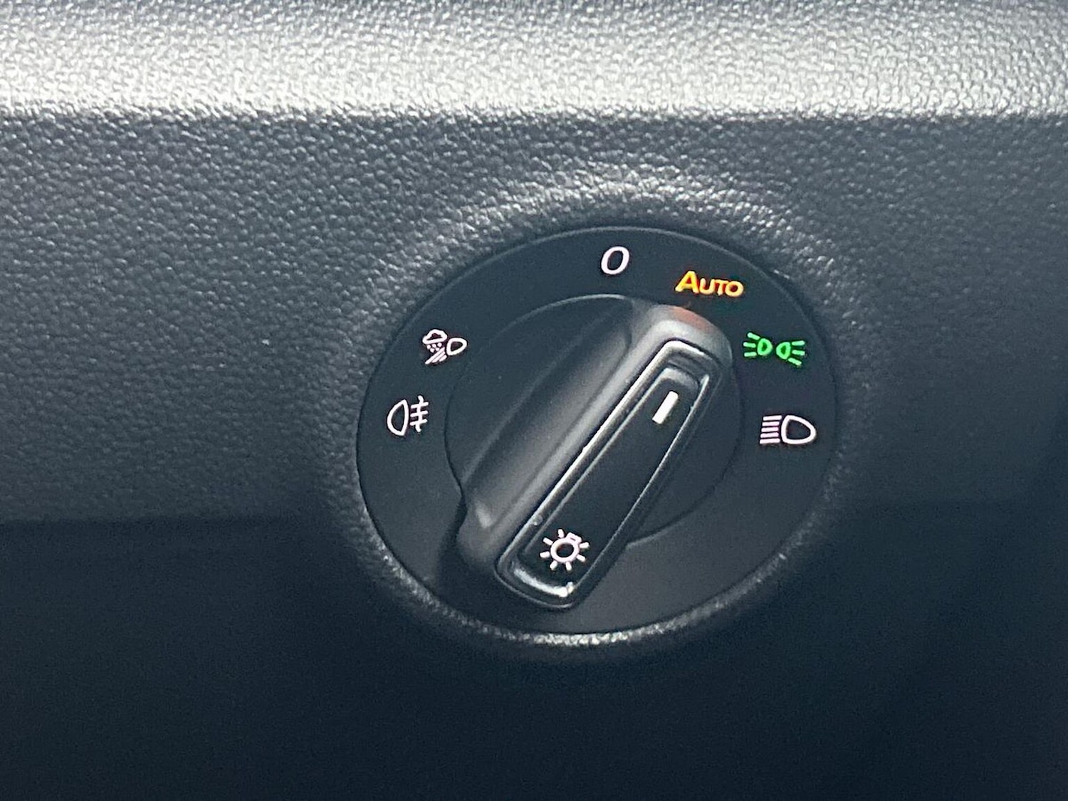 Used Volkswagen T-Roc 2022 for sale - 77789558: Photo 28