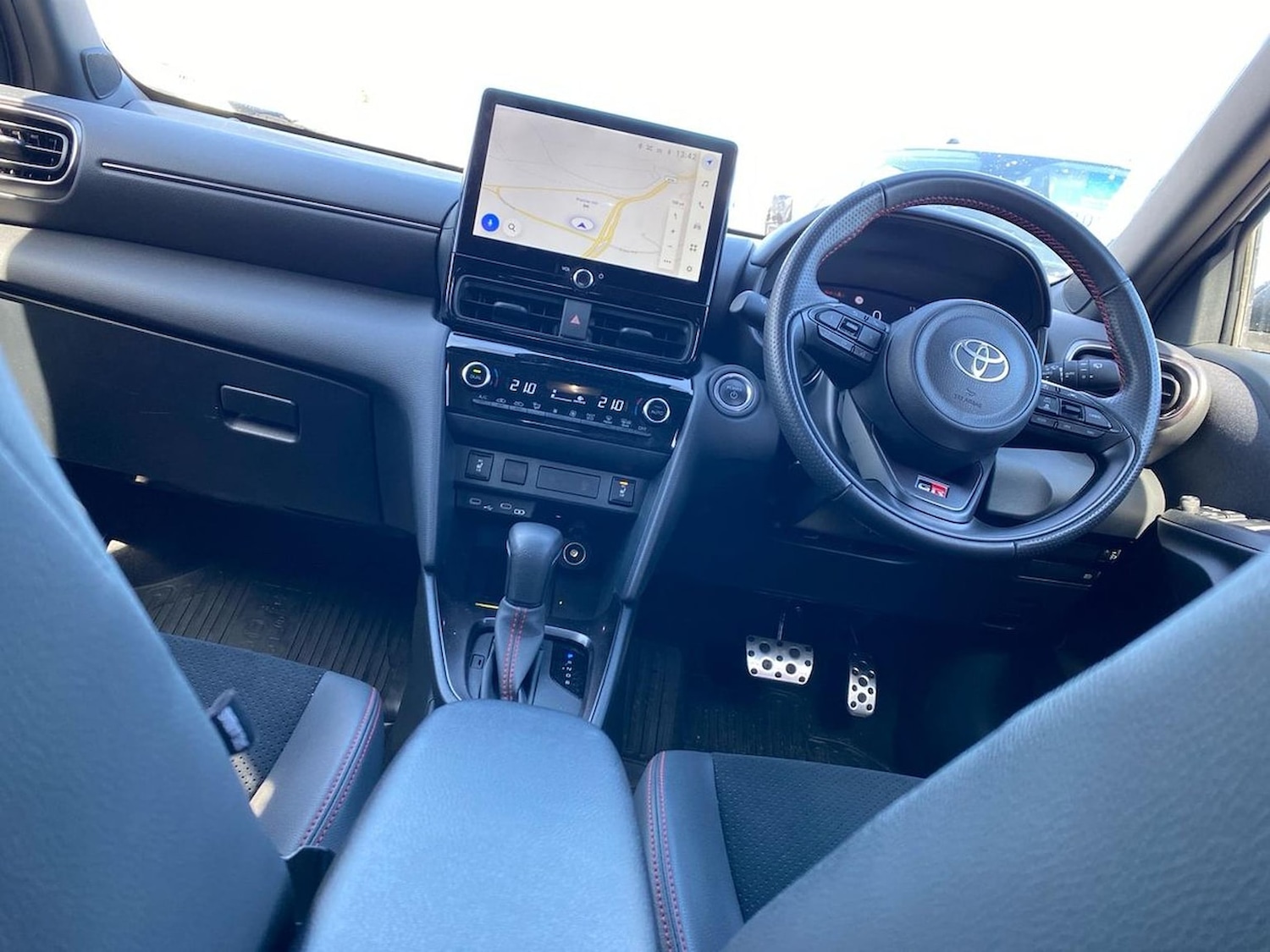 Used Toyota Yaris Cross 2024 for sale - 78192364: Photo 15