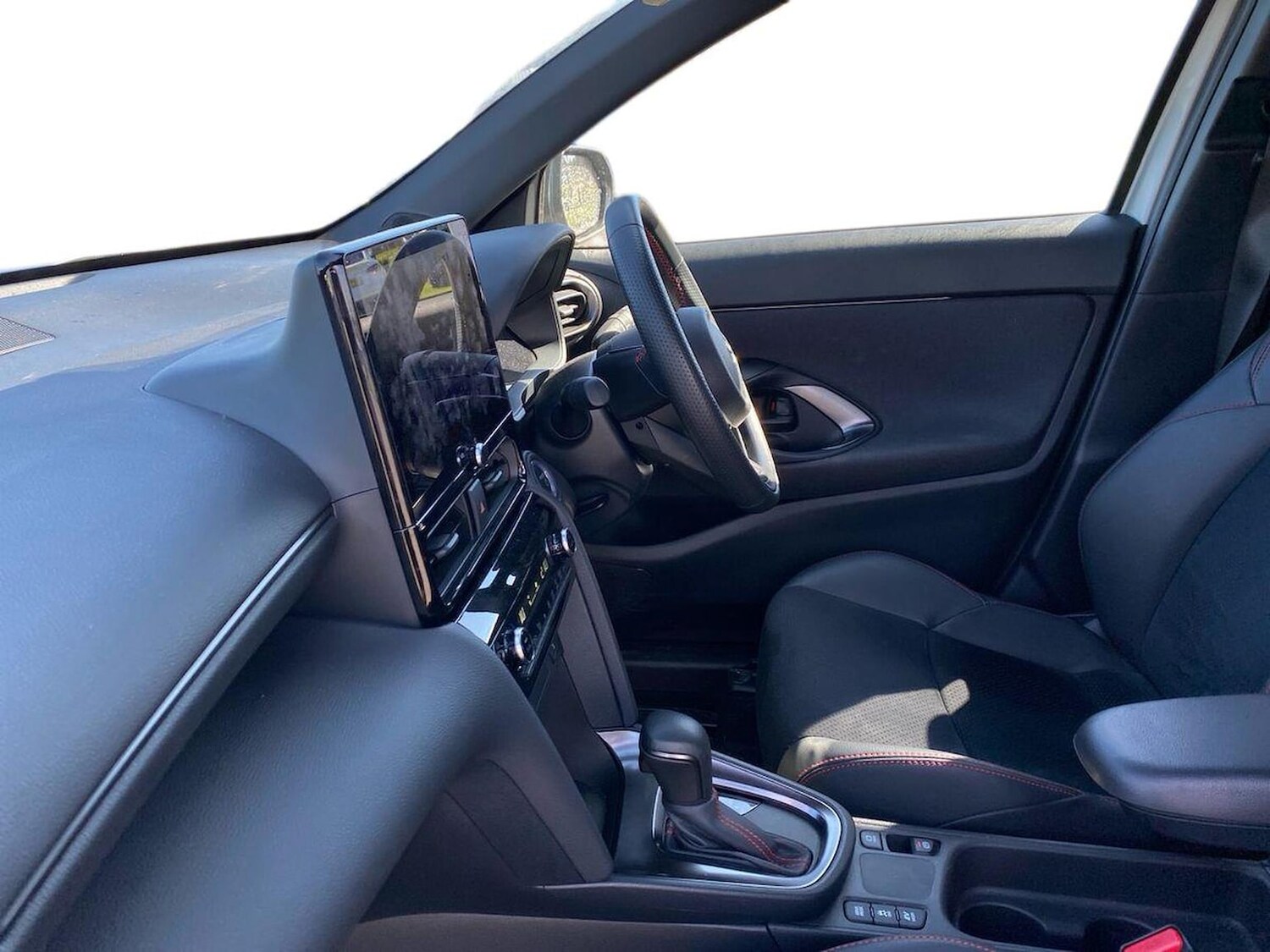 Used Toyota Yaris Cross 2024 for sale - 78192364: Photo 9