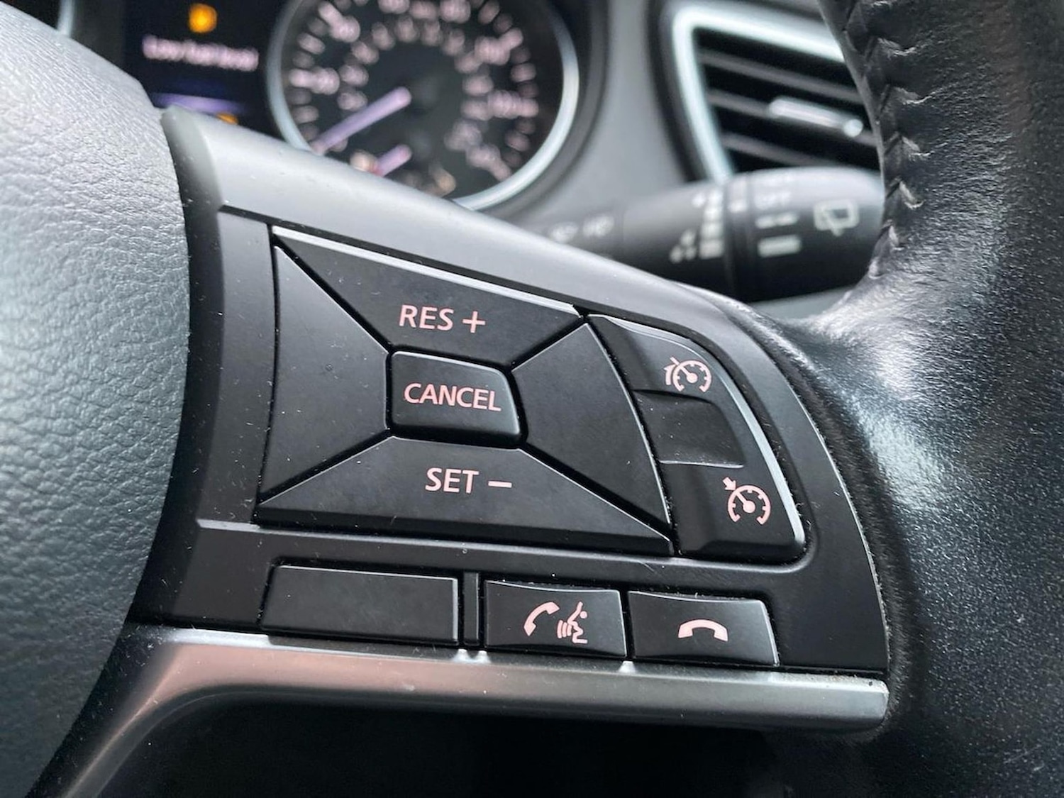 Used Nissan Qashqai 2017 for sale - 76627966: Photo 27