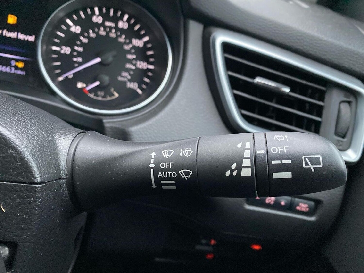 Used Nissan Qashqai 2017 for sale - 76627966: Photo 29