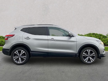 Used Nissan Qashqai 2017 for sale - 76627966: Photo