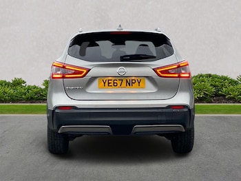 Used Nissan Qashqai 2017 for sale - 76627966: Photo