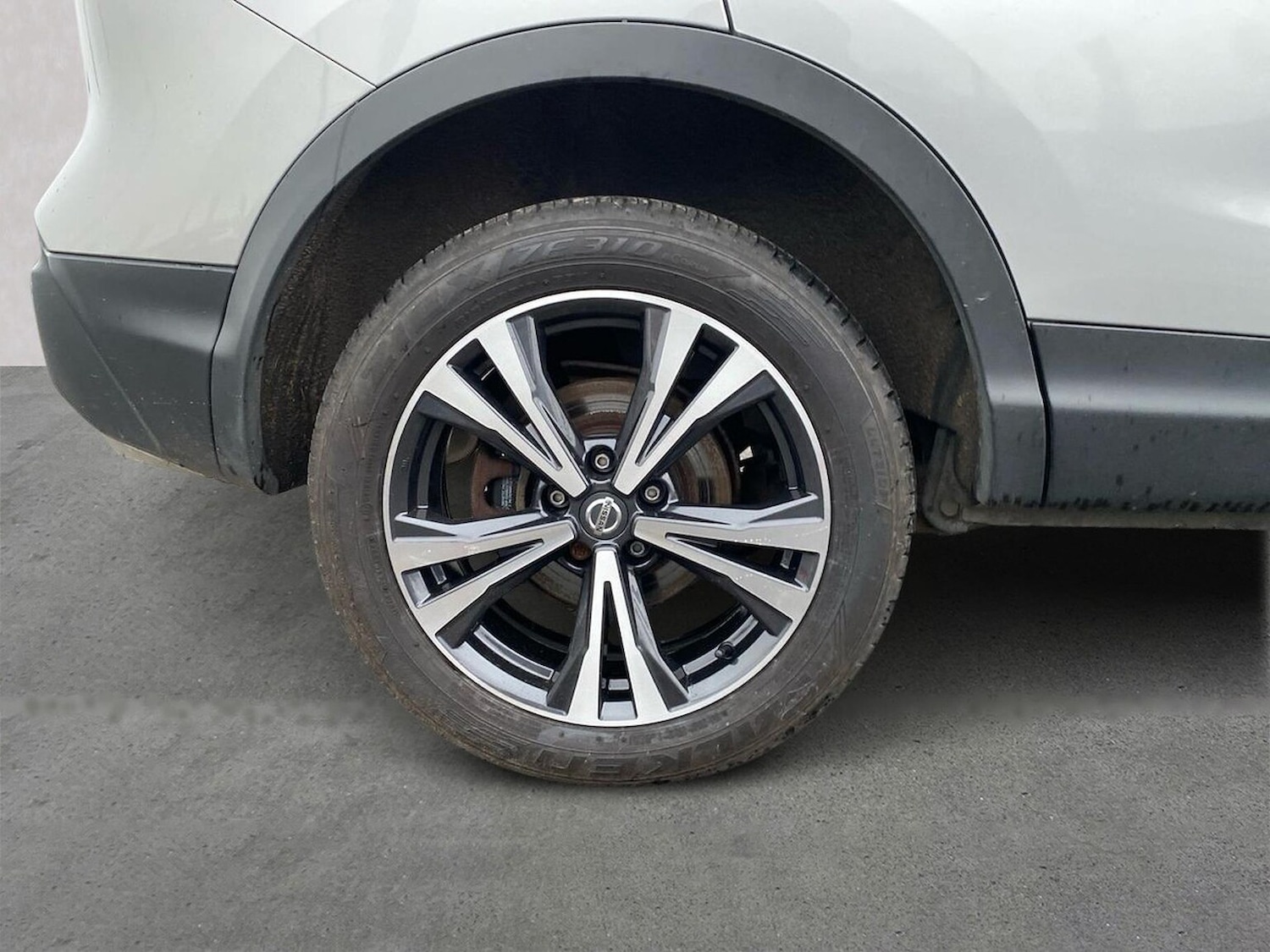 Used Nissan Qashqai 2017 for sale - 76627966: Photo 6