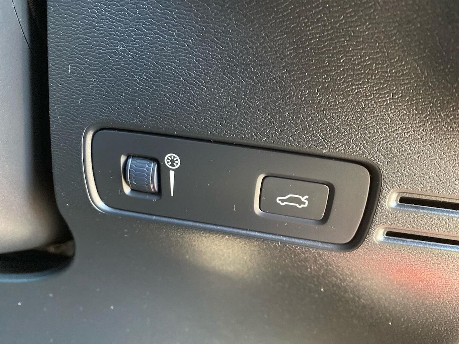 Used Volvo XC40 2020 for sale - 77603741: Photo 22