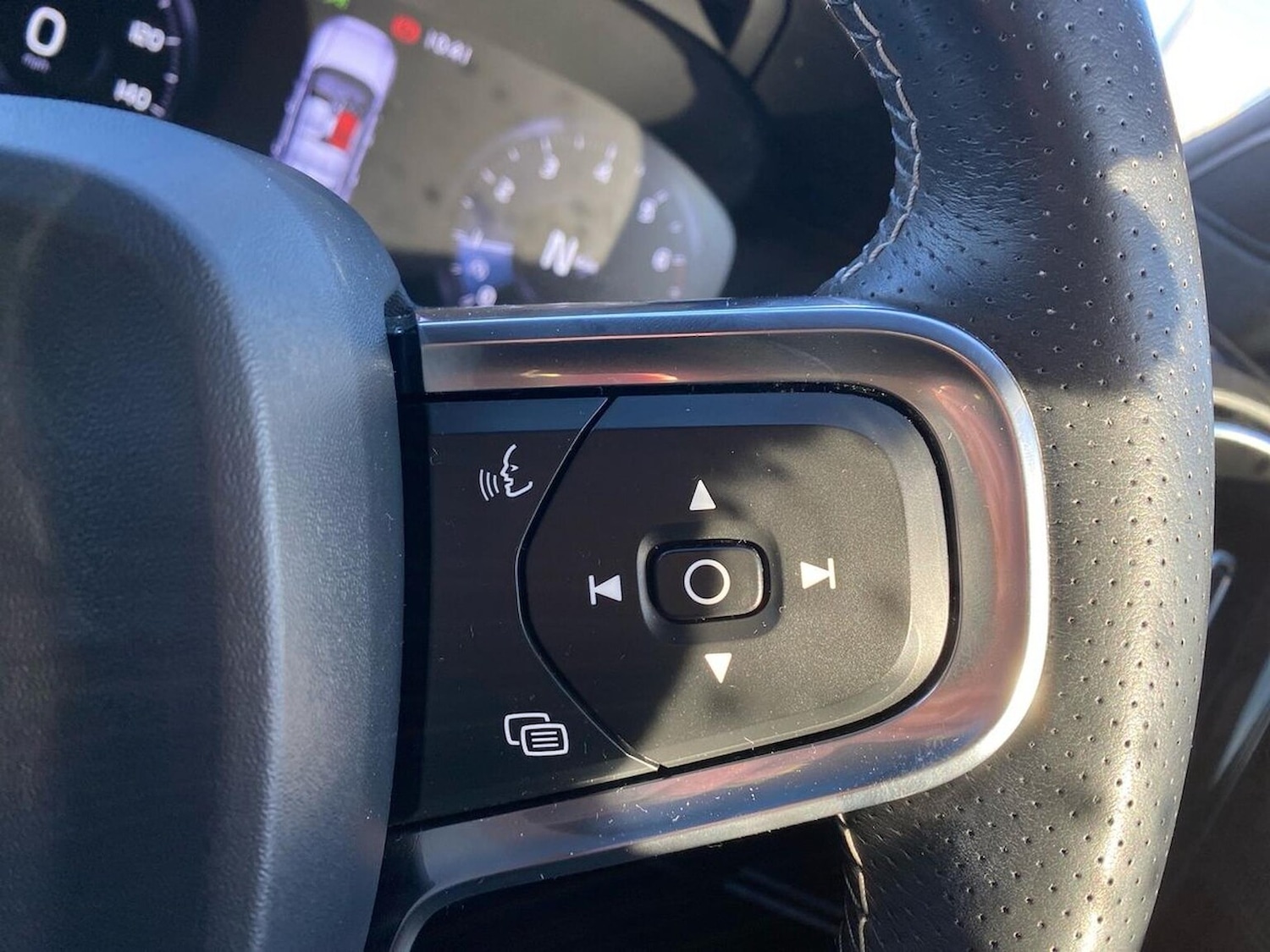 Used Volvo XC40 2020 for sale - 77603741: Photo 27