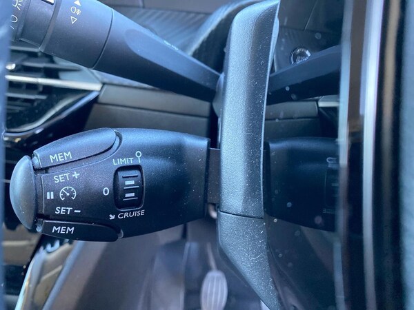 Used Peugeot 2008 2022 for sale - 76065651: Photo 28
