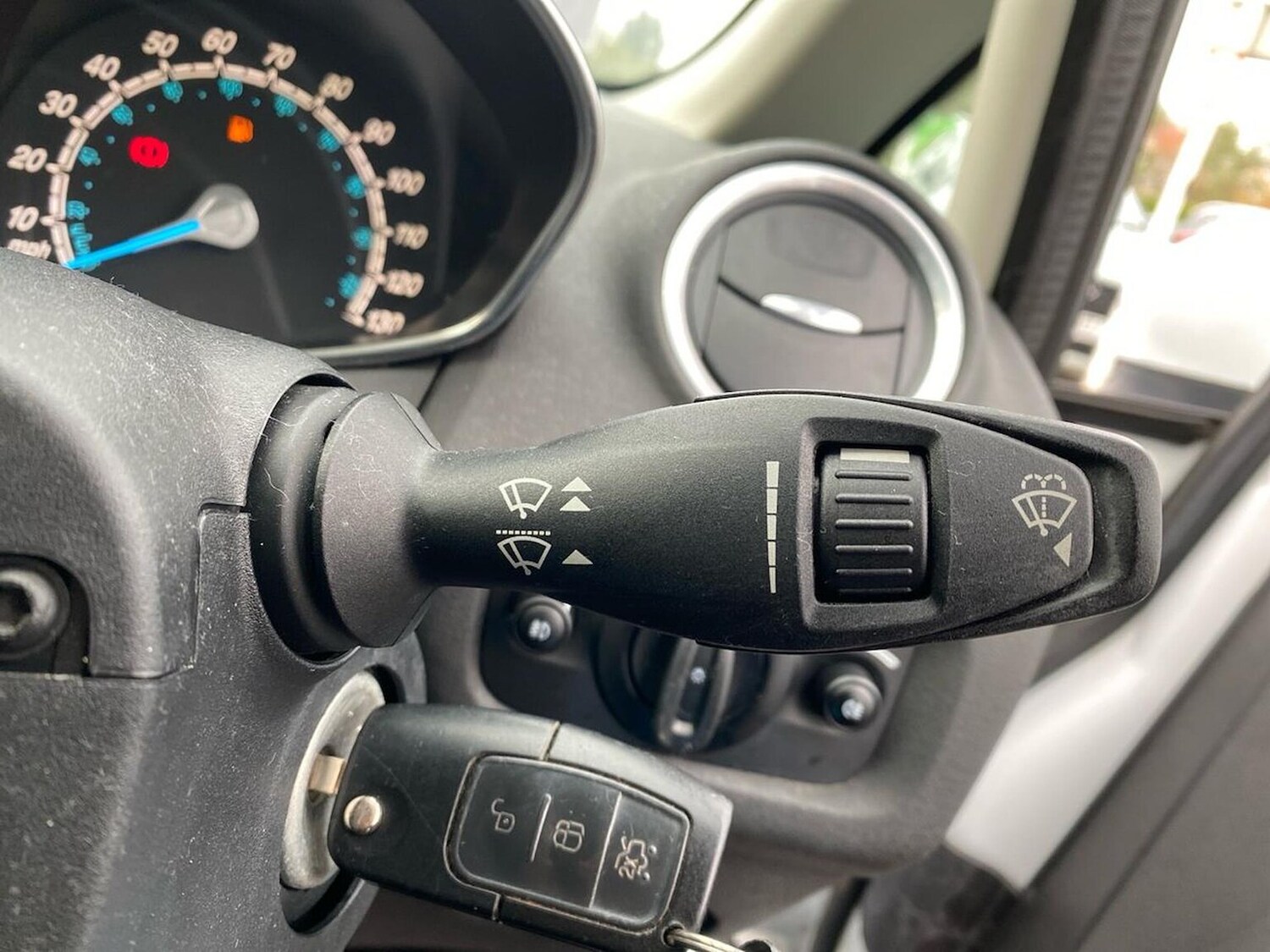 Used Ford Fiesta 2017 for sale - 76892101: Photo 28