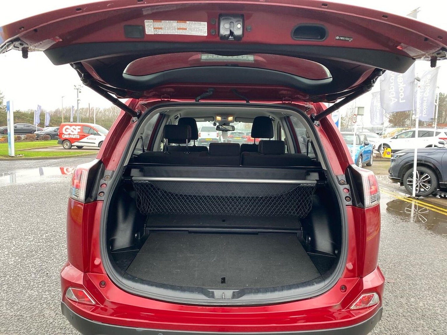 Used Toyota RAV4 2018 for sale - 77639274: Photo 17