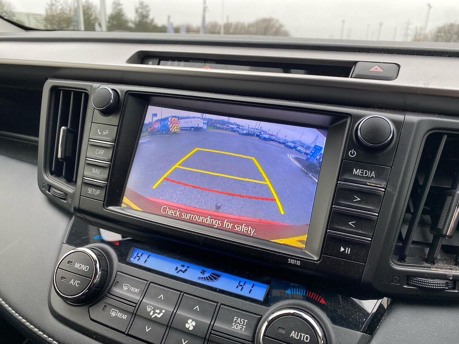 Used Toyota RAV4 2018 for sale - 77639274: Photo 23