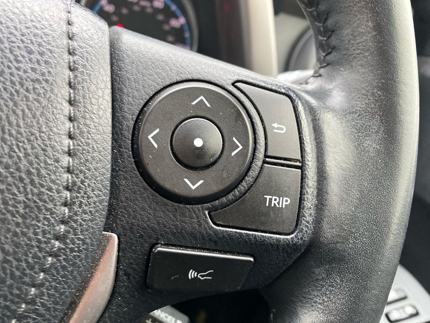 Used Toyota RAV4 2018 for sale - 77639274: Photo 27