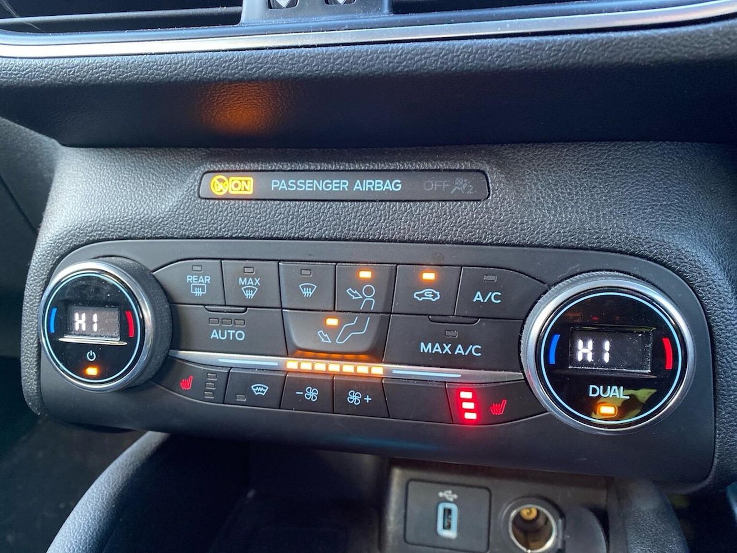 Used Ford Focus 2019 for sale - 76600103: Photo 12