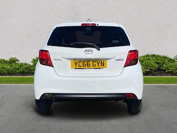 Used Toyota Yaris 2016 for sale - 75568859: Photo