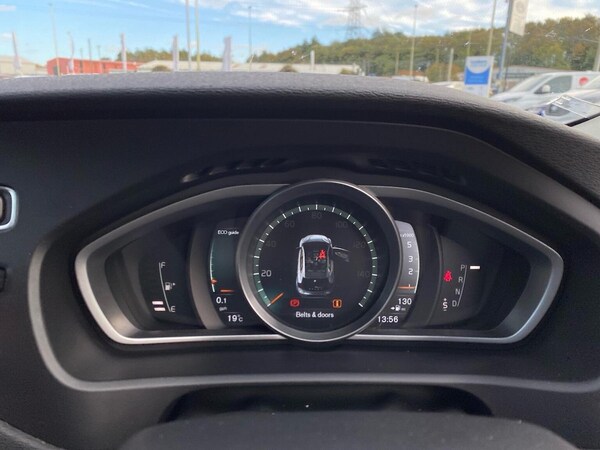 Used Volvo V40 2016 for sale - 76237031: Photo 10