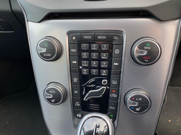 Used Volvo V40 2016 for sale - 76237031: Photo 12