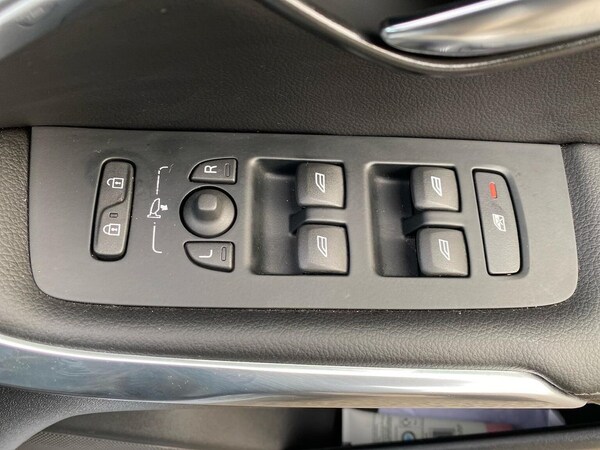 Used Volvo V40 2016 for sale - 76237031: Photo 21