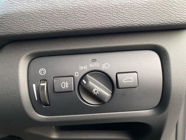 Used Volvo V40 2016 for sale - 76237031: Photo 22